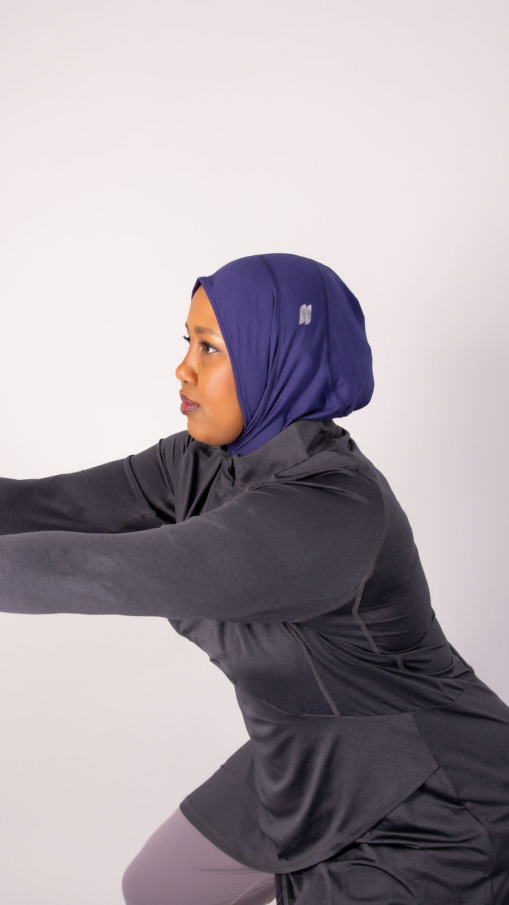 NT Modest Top Charcoal