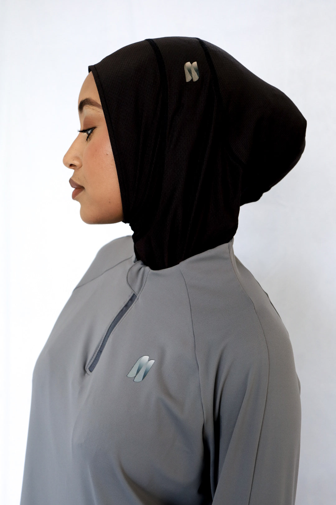 Modest Active set - Gray