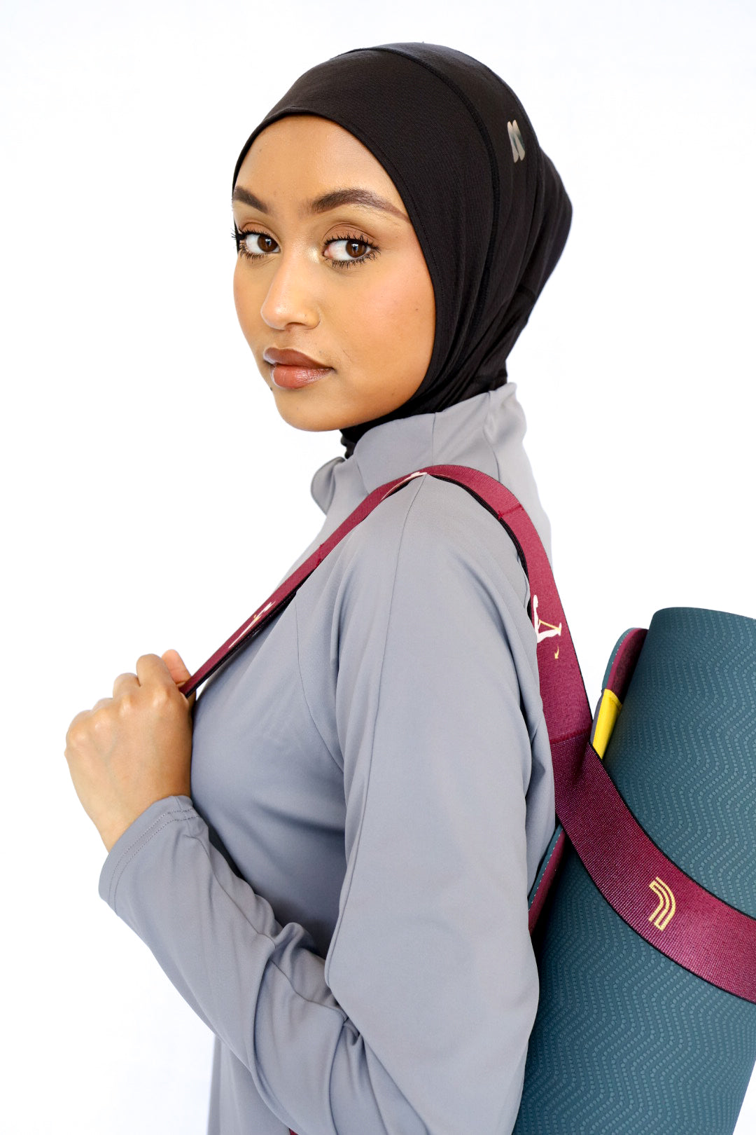 Modest Active set - Gray